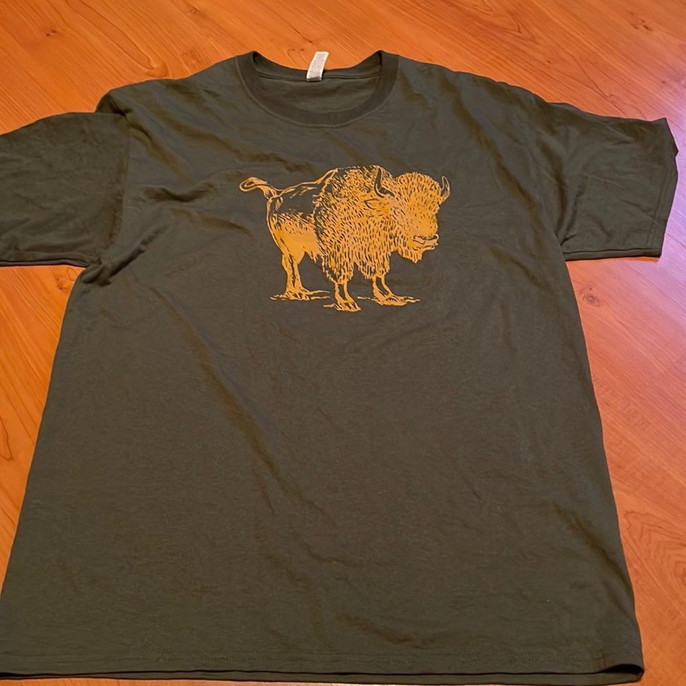 Buffalo T-shirt